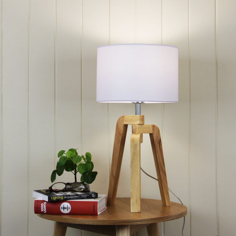 LUND TABLE LAMP